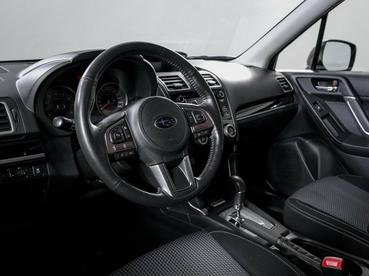 Subaru Forester с пробегом — 2016 год. Фото: #12