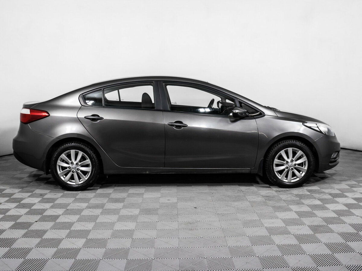 Kia Cerato с пробегом — 2016 год. Фото: #3