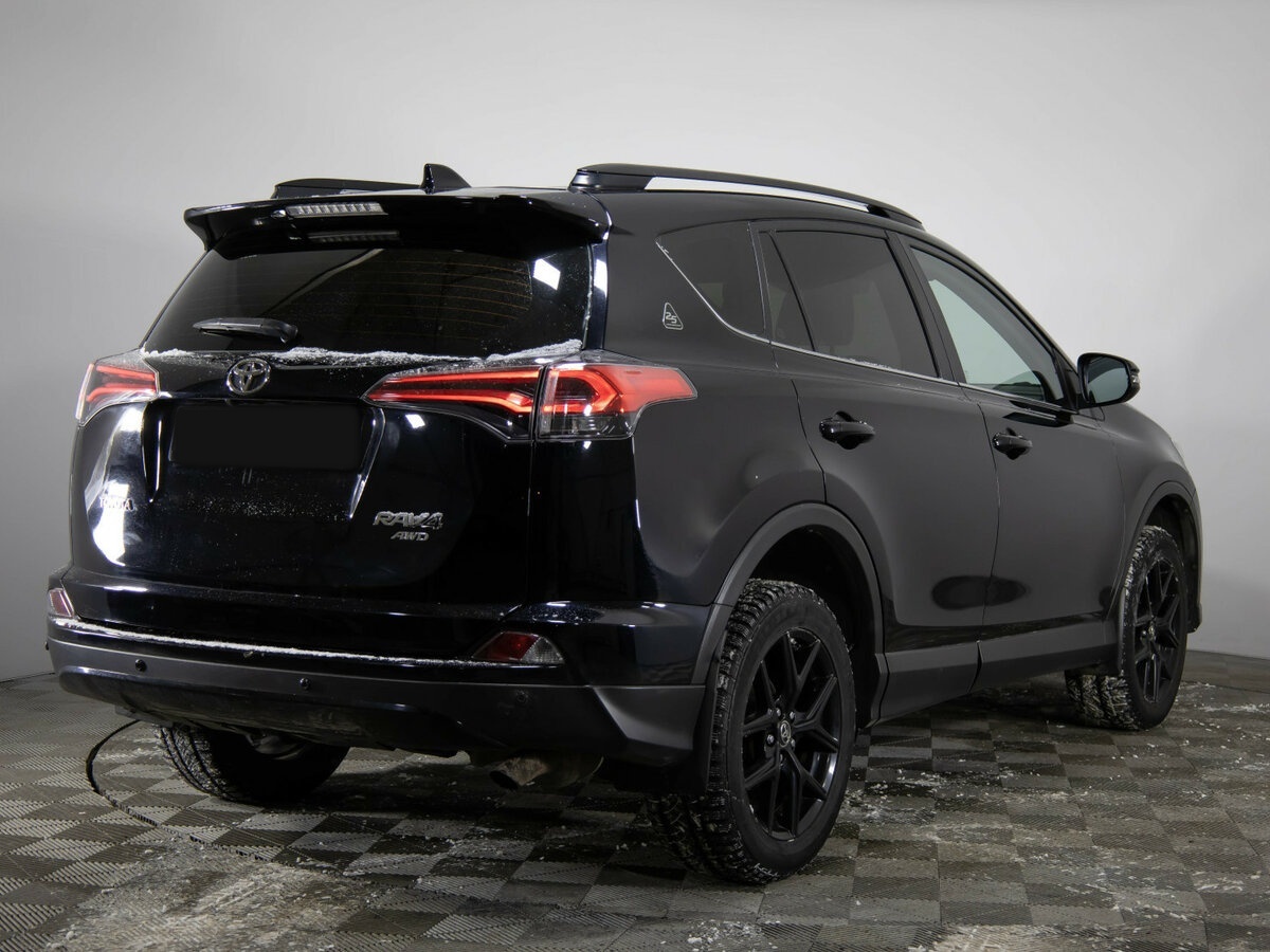 Toyota RAV4 с пробегом — 2019 год. Фото: #3