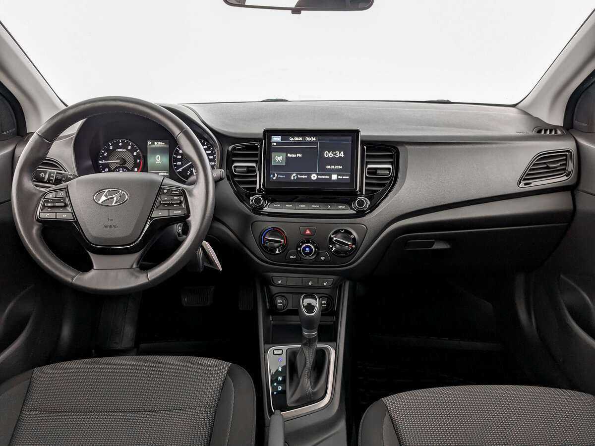 Hyundai Solaris с пробегом — 2020 год. Фото: #11