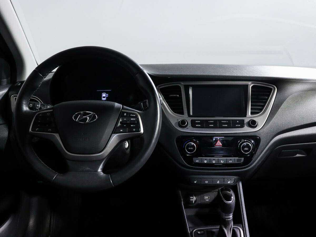 Hyundai Solaris с пробегом — 2019 год. Фото: #9