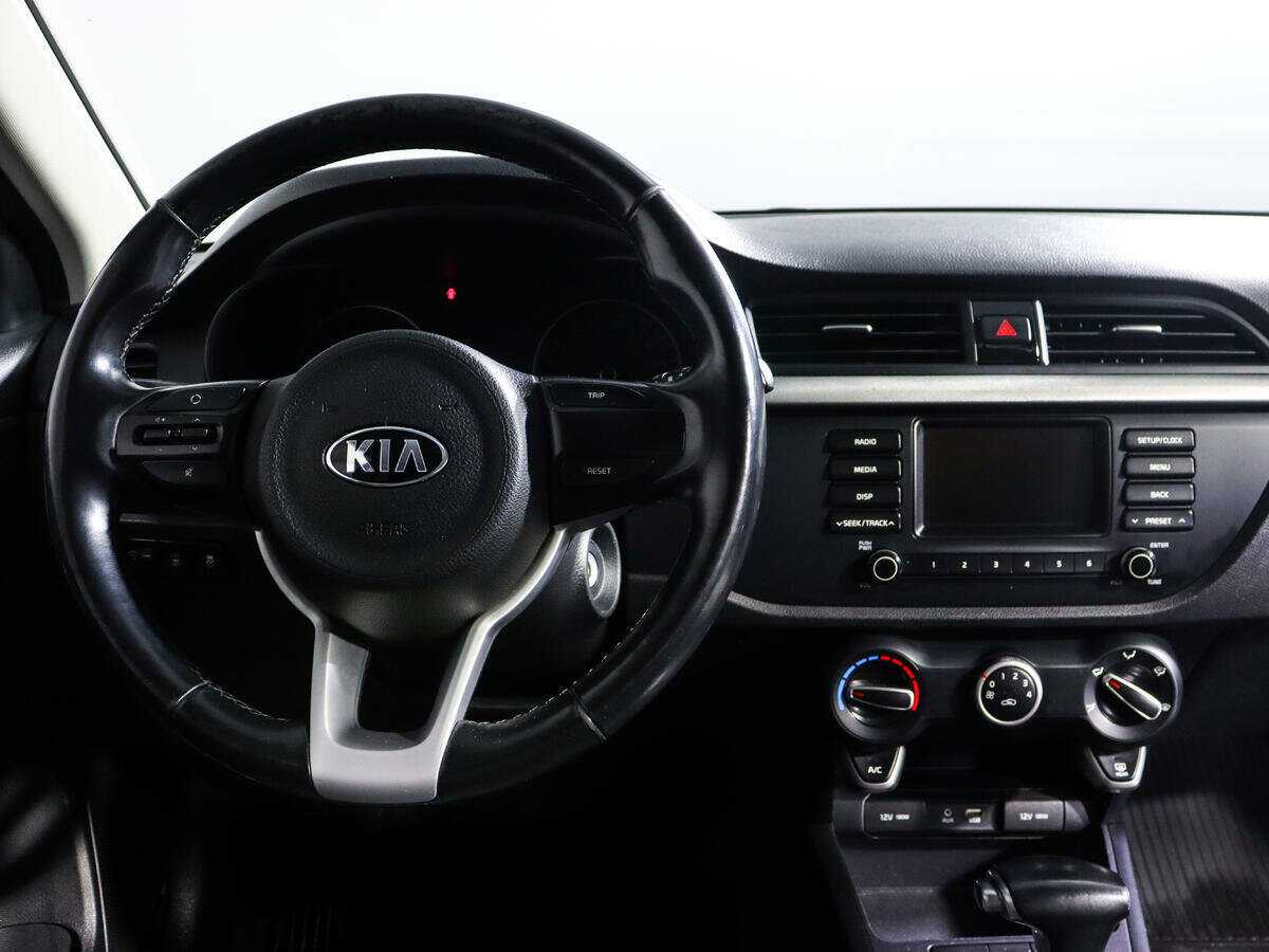 Kia Rio с пробегом — 2018 год. Фото: #9