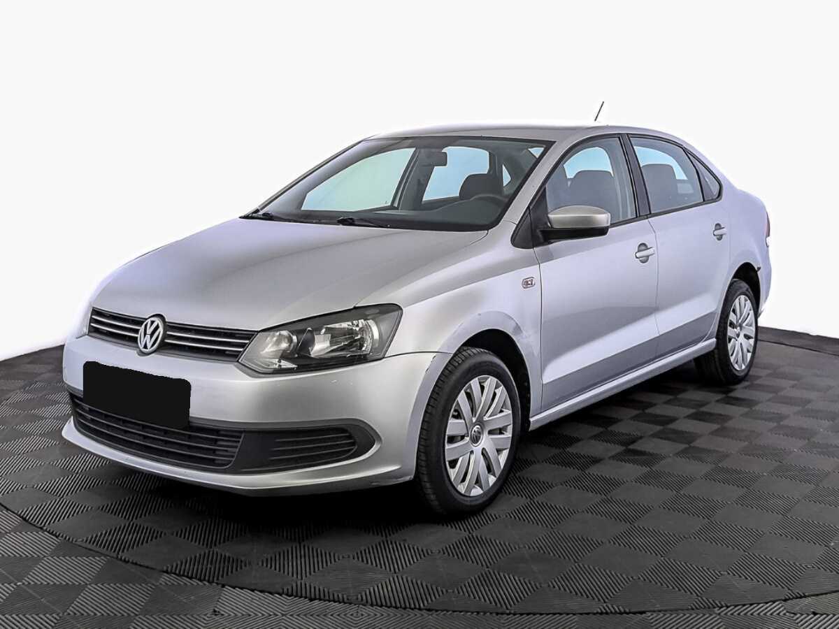 Volkswagen Polo с пробегом — 2015 год. Фото: #0