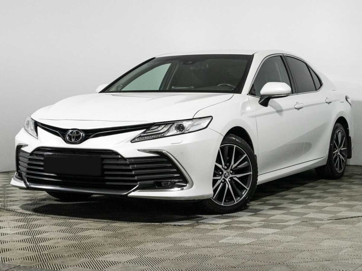 Toyota Camry с пробегом — 2021 год. Фото: #0