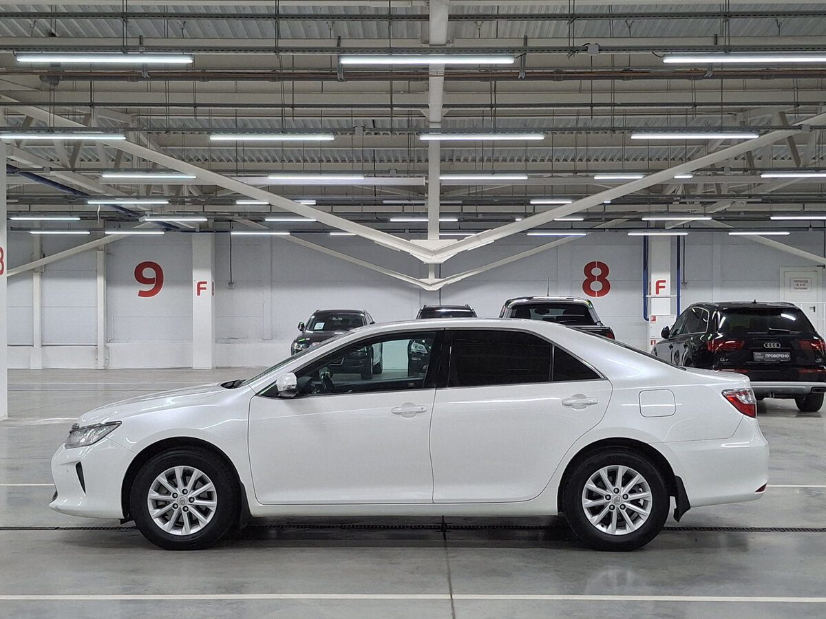 Toyota Camry с пробегом — 2015 год. Фото: #7