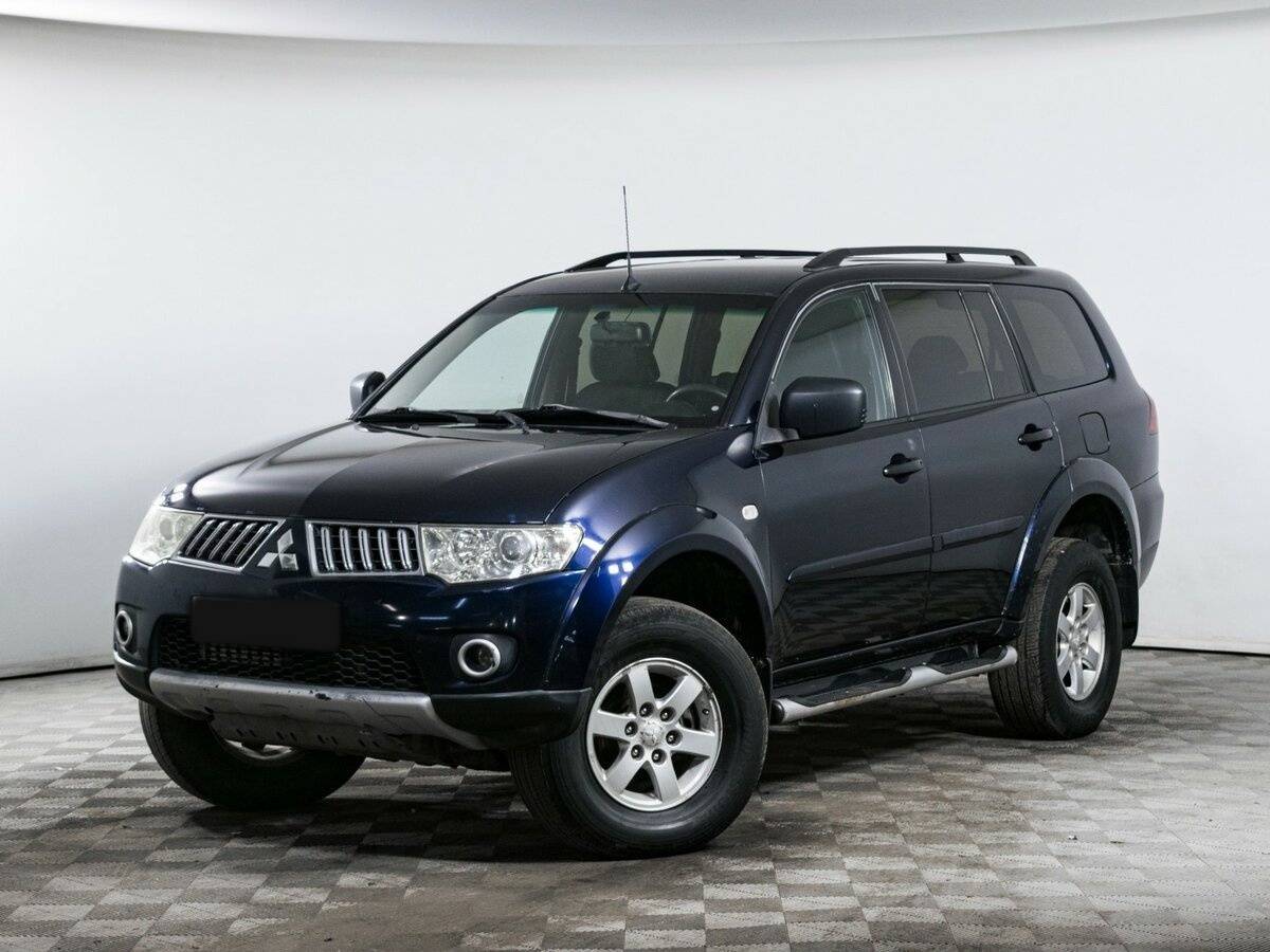 Mitsubishi Pajero Sport с пробегом — 2012 год. Фото: #0