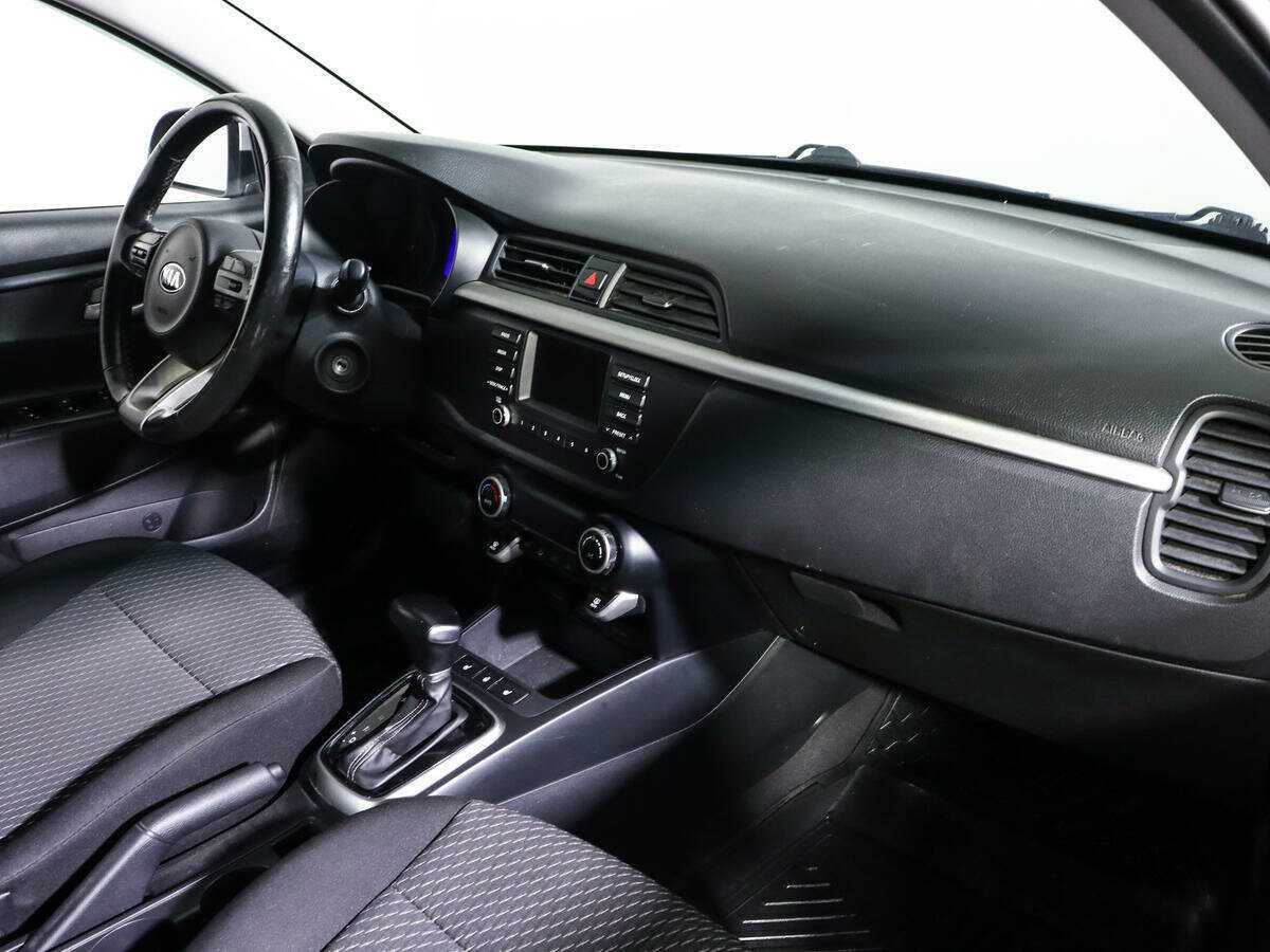 Kia Rio с пробегом — 2019 год. Фото: #6