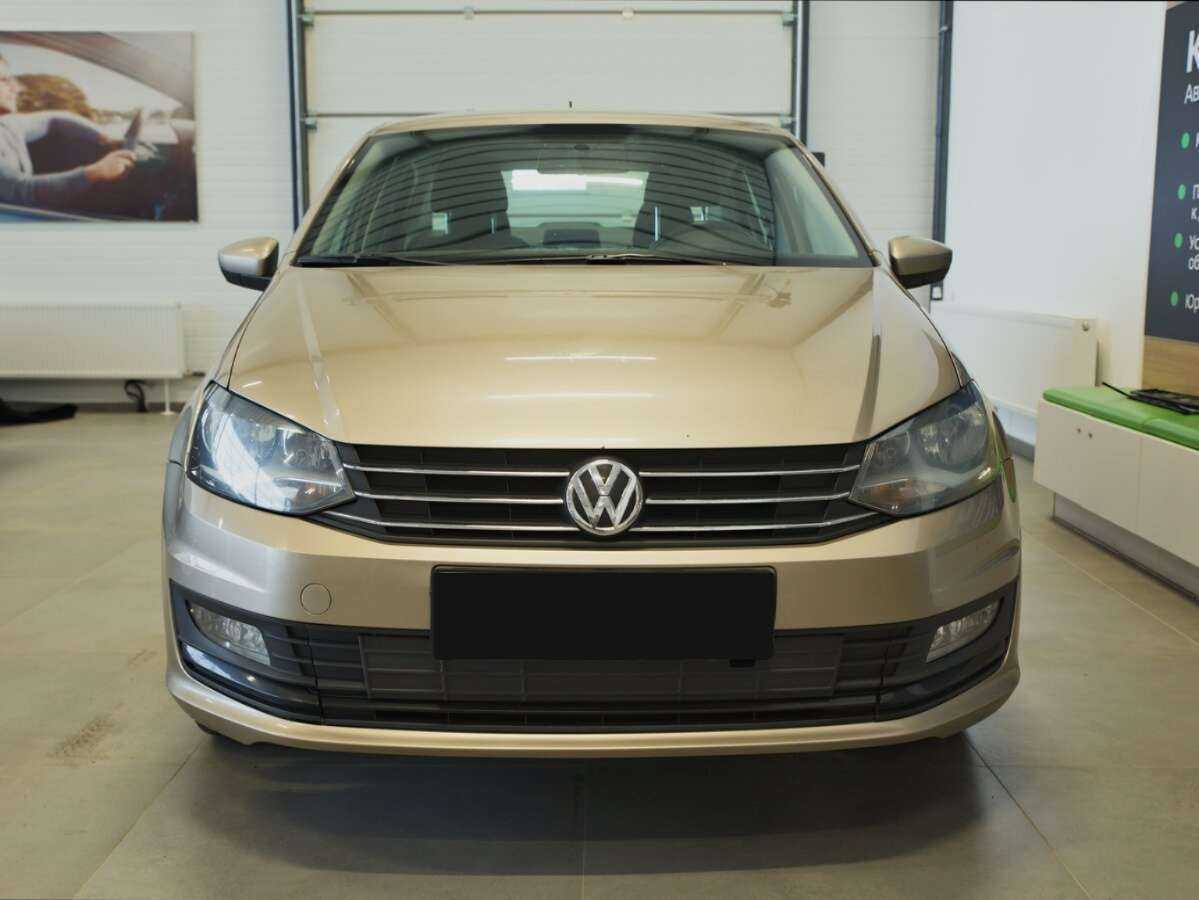 Volkswagen Polo с пробегом — 2016 год. Фото: #0