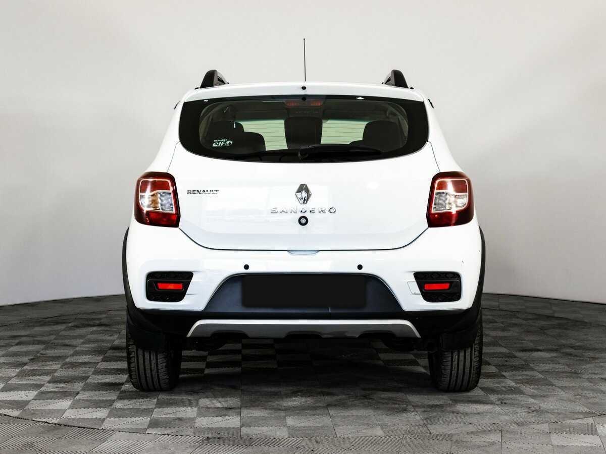 Renault Sandero с пробегом — 2018 год. Фото: #4