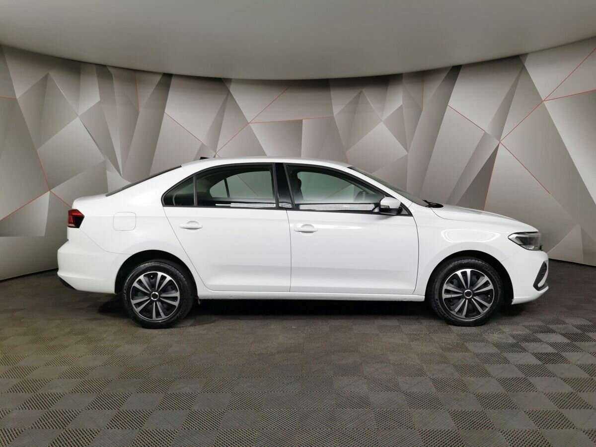 Volkswagen Polo с пробегом — 2020 год. Фото: #5
