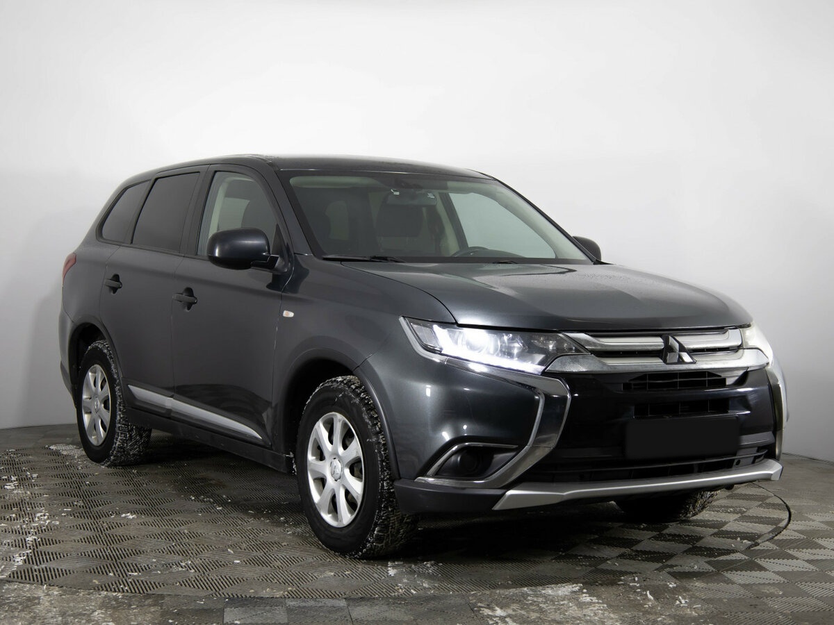 Mitsubishi Outlander с пробегом — 2018 год. Фото: #2