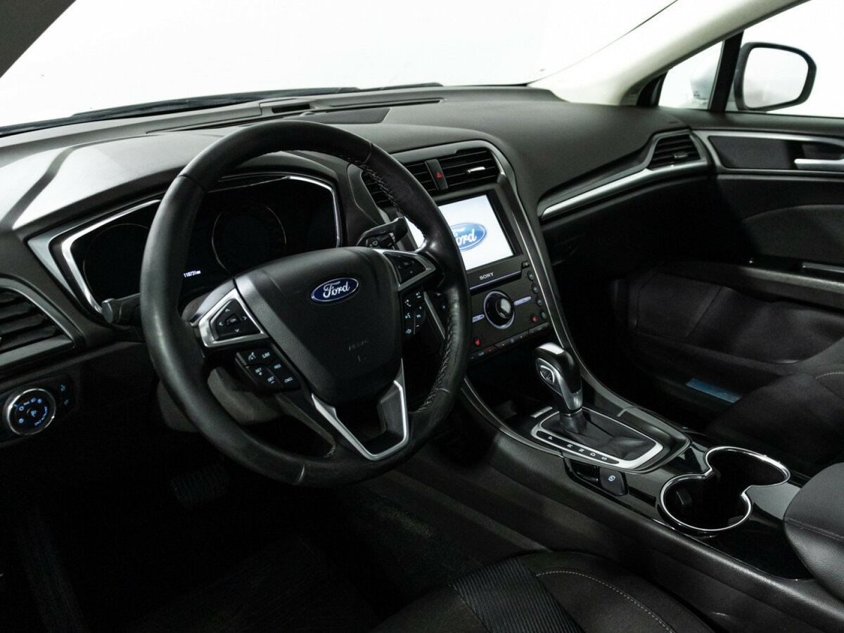 Ford Mondeo с пробегом — 2015 год. Фото: #9