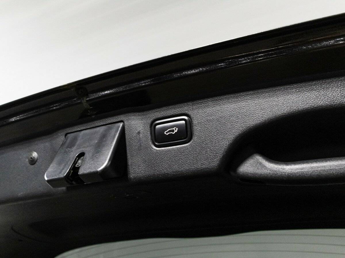 Kia Sorento с пробегом — 2018 год. Фото: #13