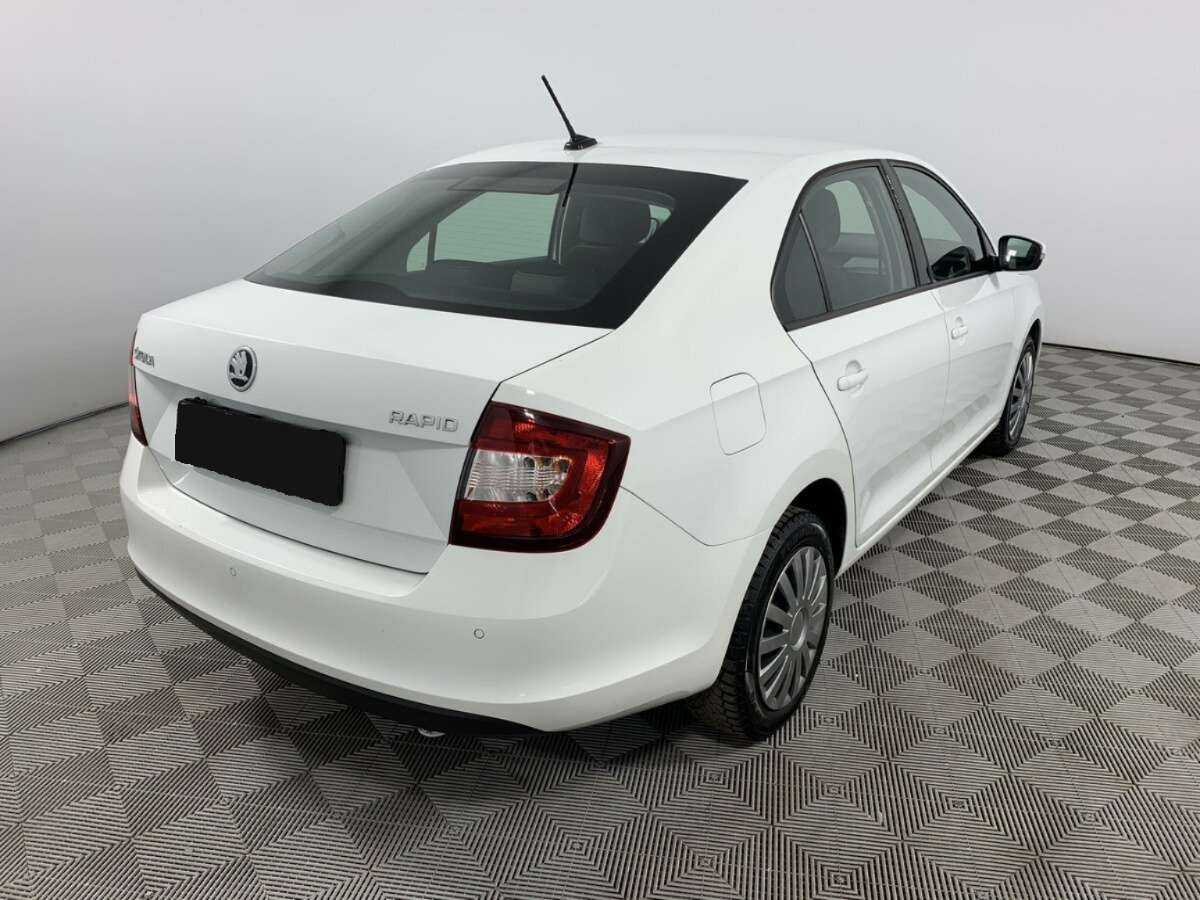 Skoda Rapid с пробегом — 2019 год. Фото: #4