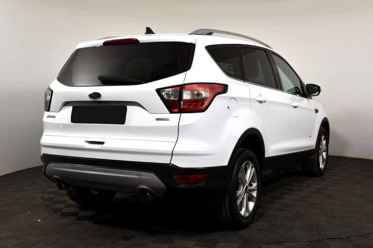Ford Kuga с пробегом — 2017 год. Фото: #3