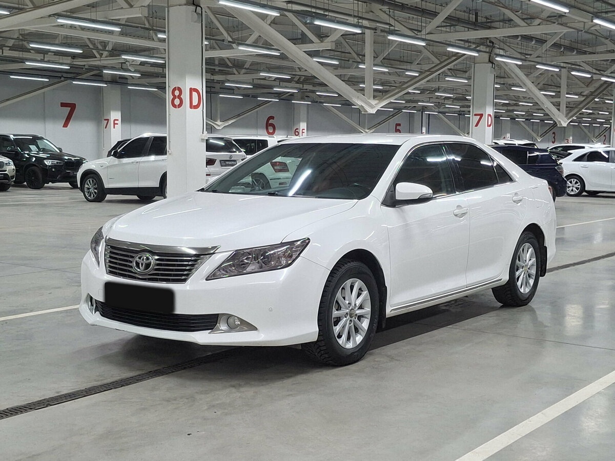 Toyota Camry с пробегом — 2013 год. Фото: #0