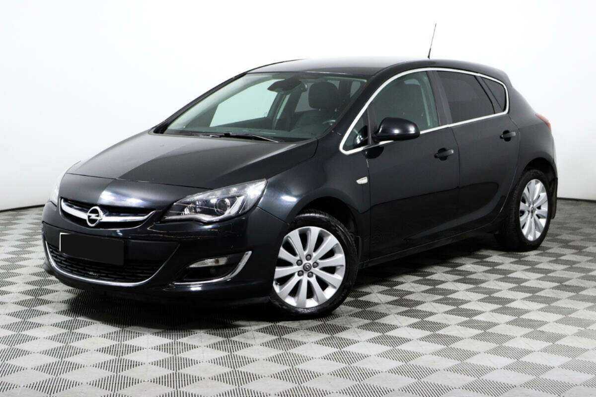 Opel Astra с пробегом — 2014 год. Фото: #0