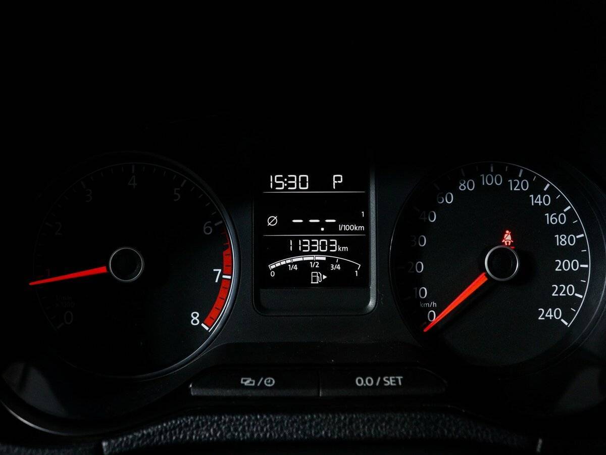 Volkswagen Polo с пробегом — 2019 год. Фото: #8