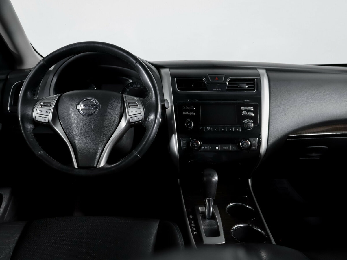 Nissan Teana с пробегом — 2015 год. Фото: #11
