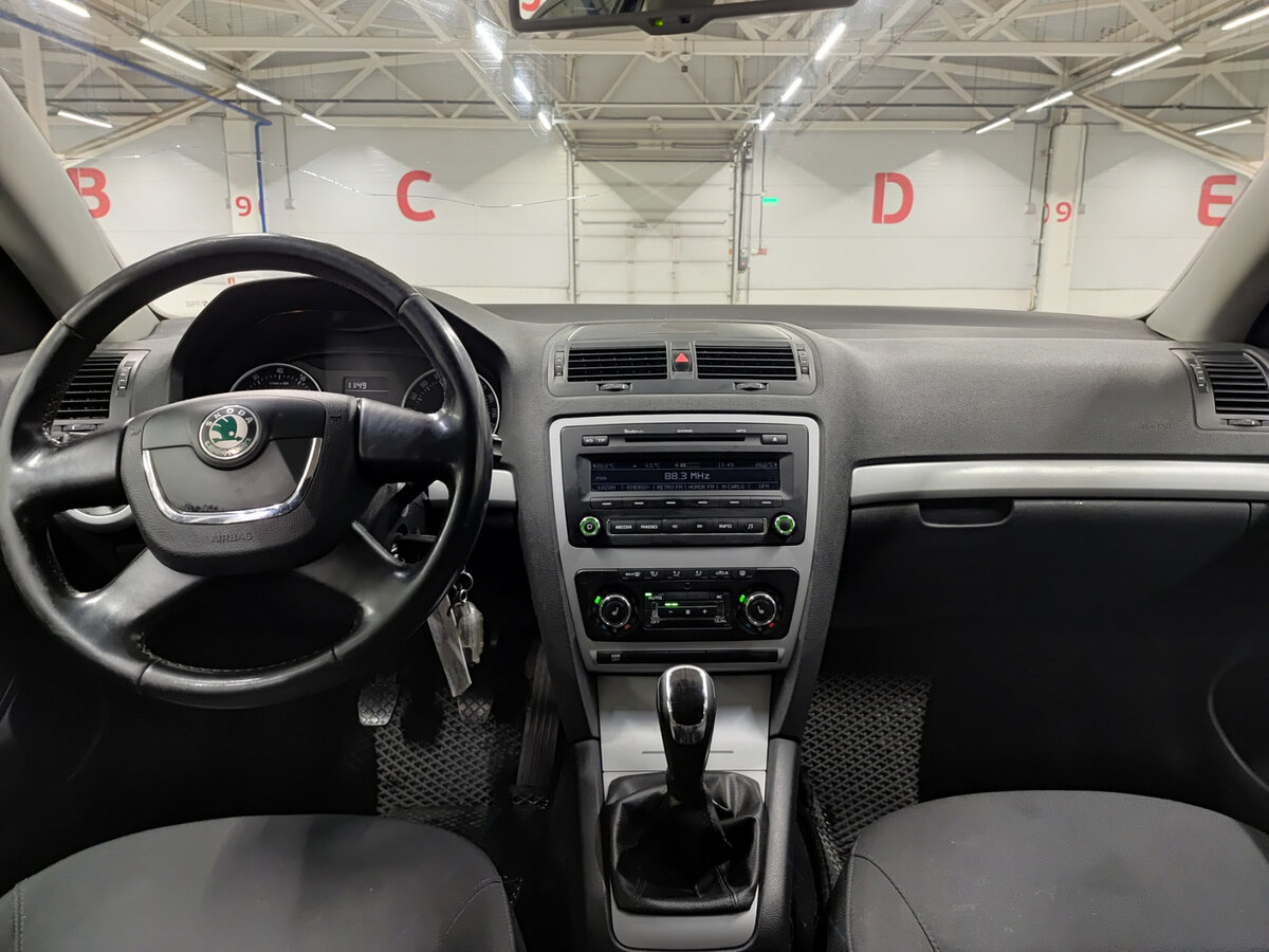 Skoda Octavia с пробегом — 2013 год. Фото: #12