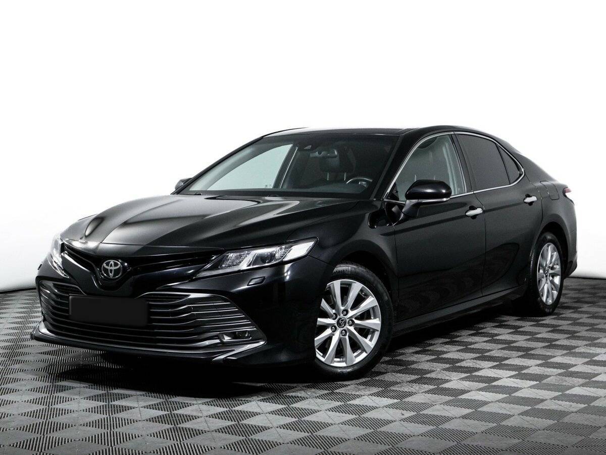 Toyota Camry с пробегом — 2018 год. Фото: #0