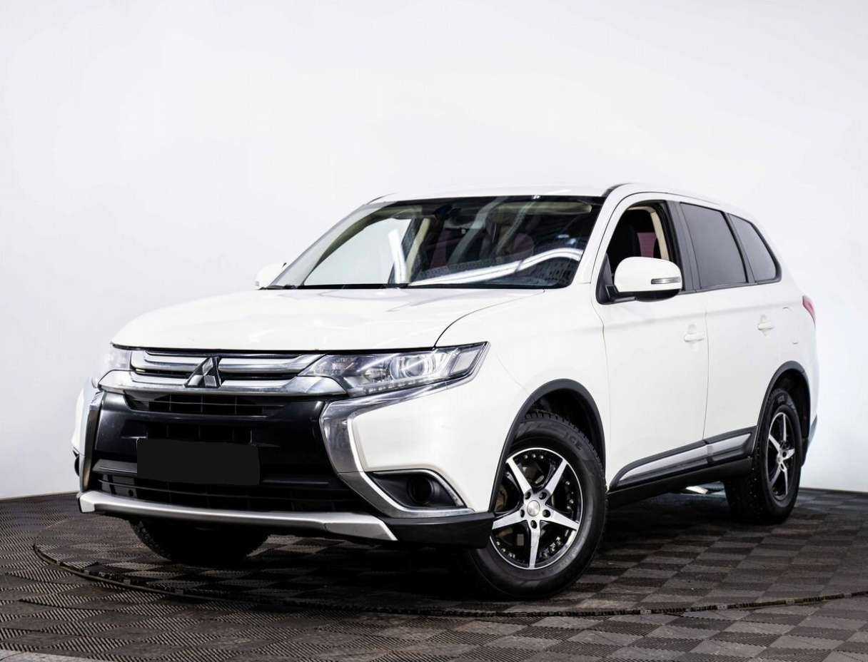 Mitsubishi Outlander с пробегом — 2017 год. Посмотреть фото