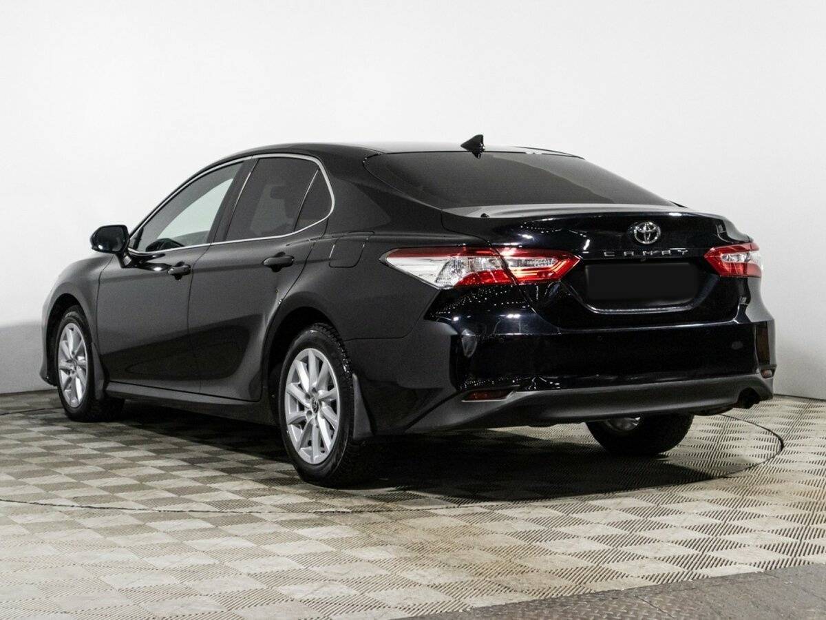 Toyota Camry с пробегом — 2021 год. Фото: #5
