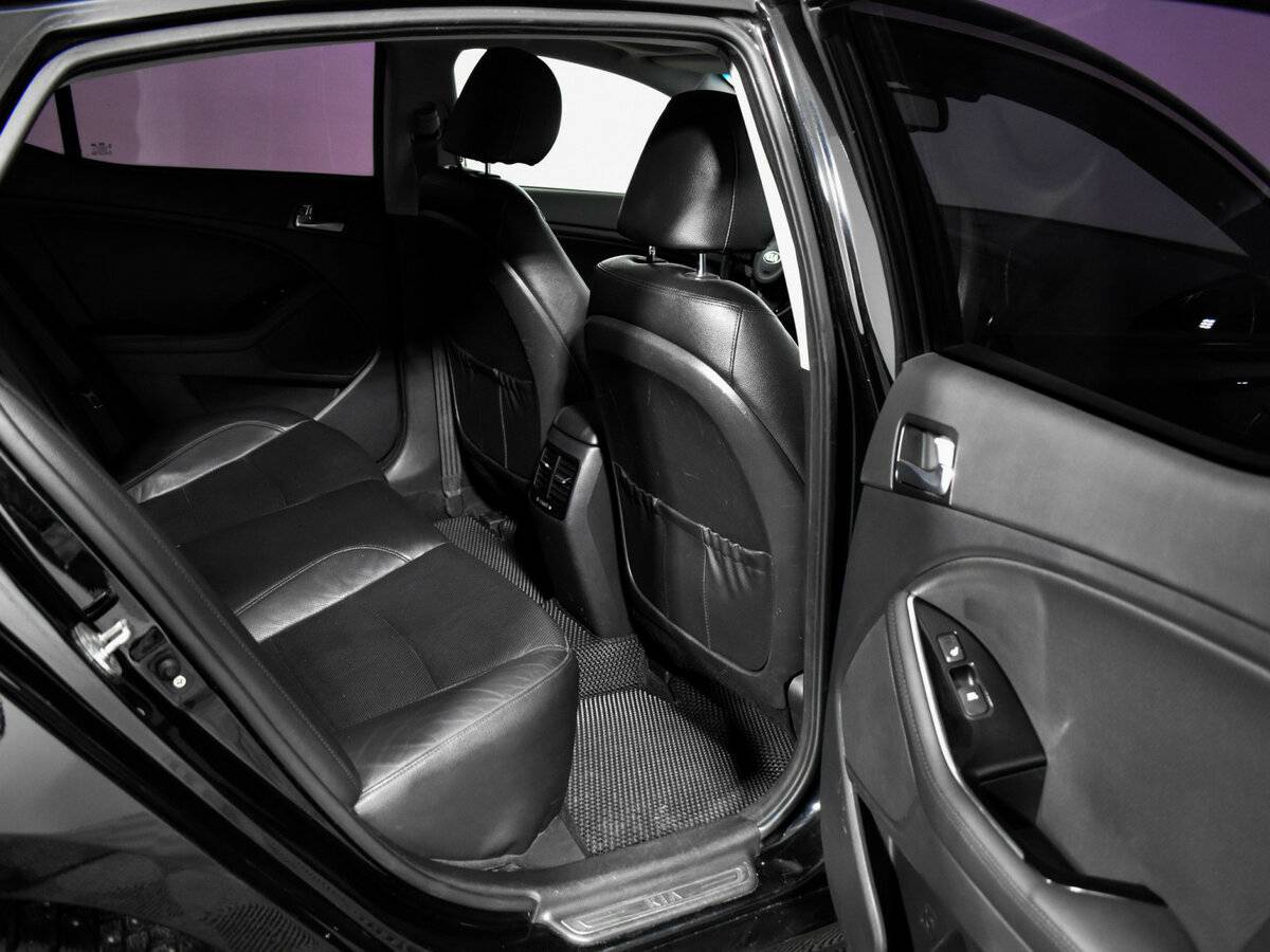 Kia Optima с пробегом — 2015 год. Фото: #9