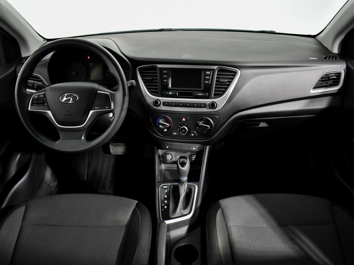 Hyundai Solaris с пробегом — 2017 год. Фото: #13