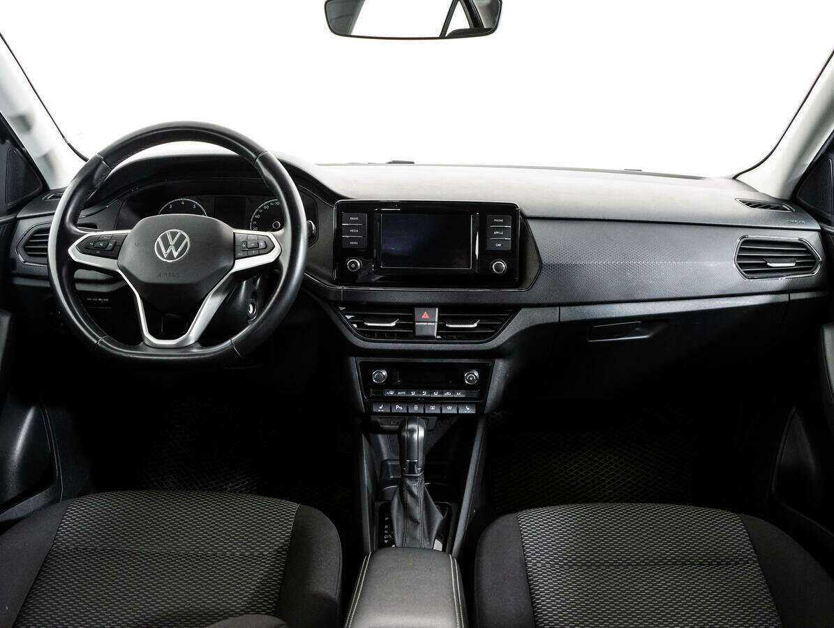 Volkswagen Polo с пробегом — 2021 год. Фото: #9