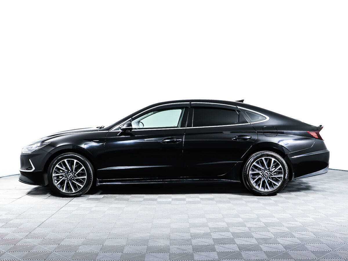 Hyundai Sonata с пробегом — 2022 год. Фото: #6
