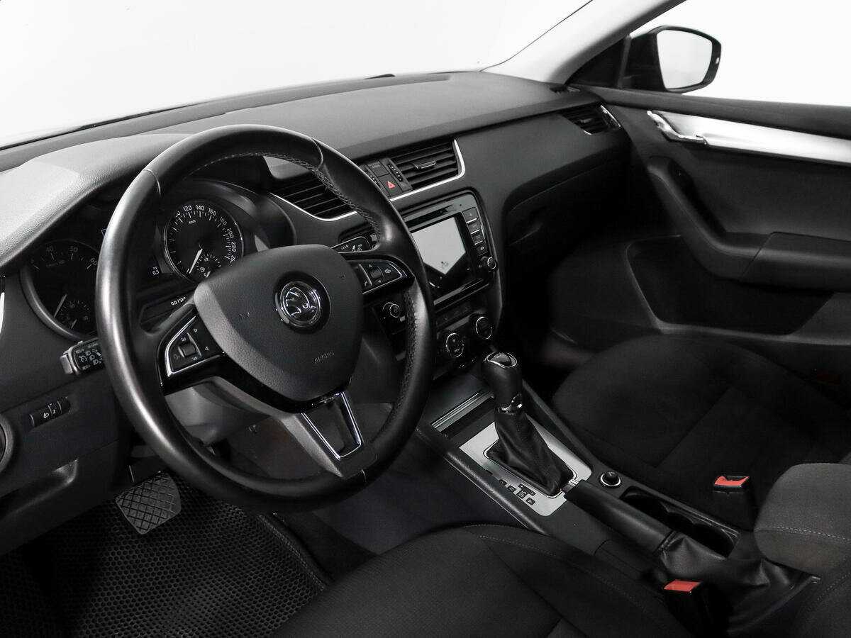 Skoda Octavia с пробегом — 2016 год. Фото: #8