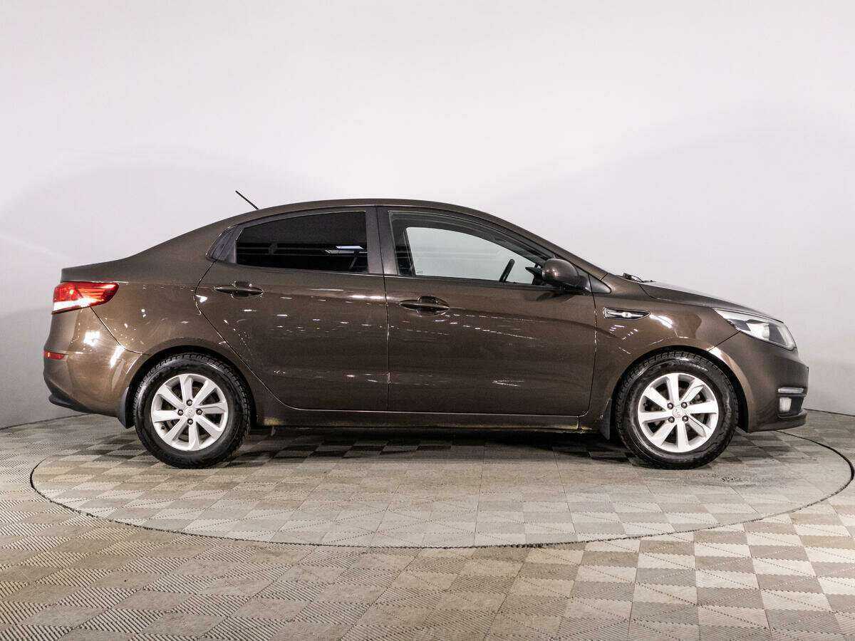 Kia Rio с пробегом — 2016 год. Фото: #3