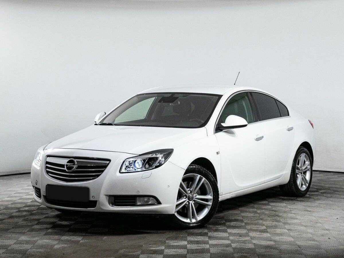 Opel Insignia с пробегом — 2012 год. Фото: #0