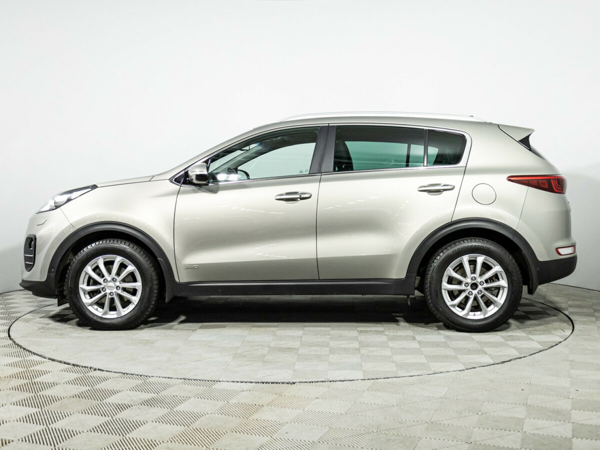 Kia Sportage с пробегом — 2016 год. Фото: #6