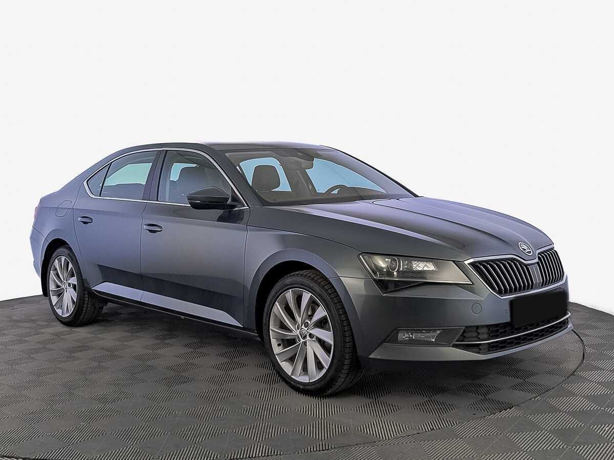 Skoda Superb с пробегом — 2018 год. Фото: #2