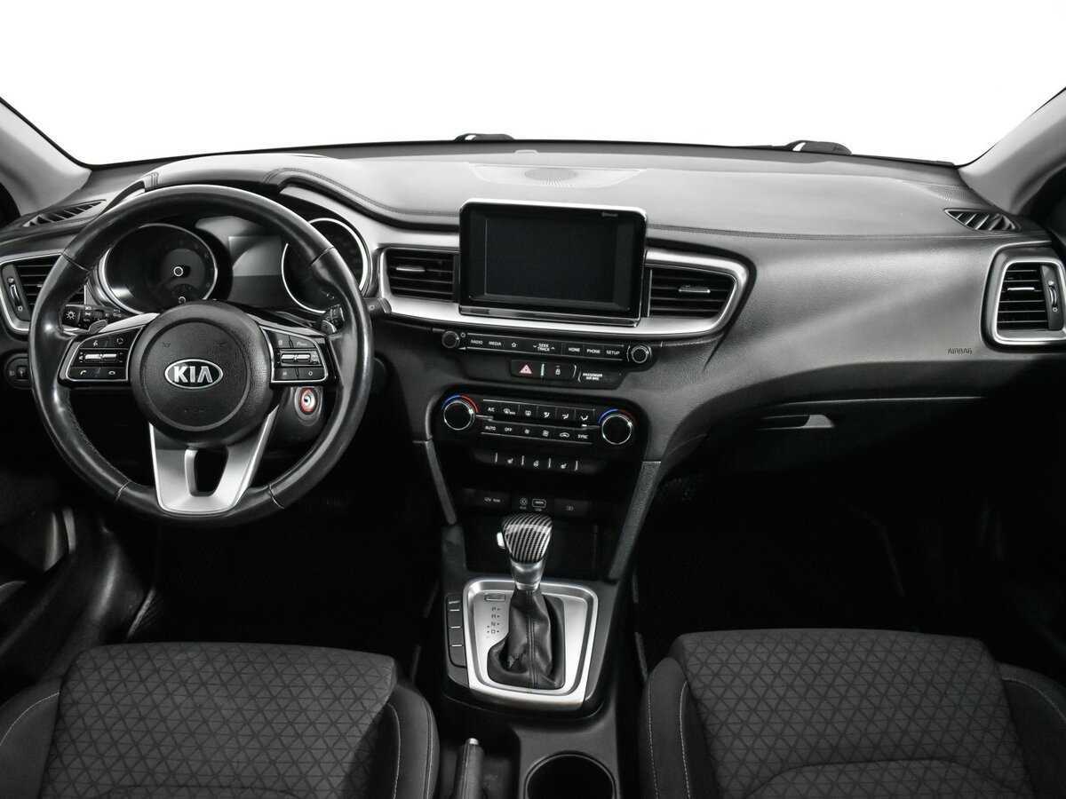 Kia Ceed с пробегом — 2019 год. Фото: #11
