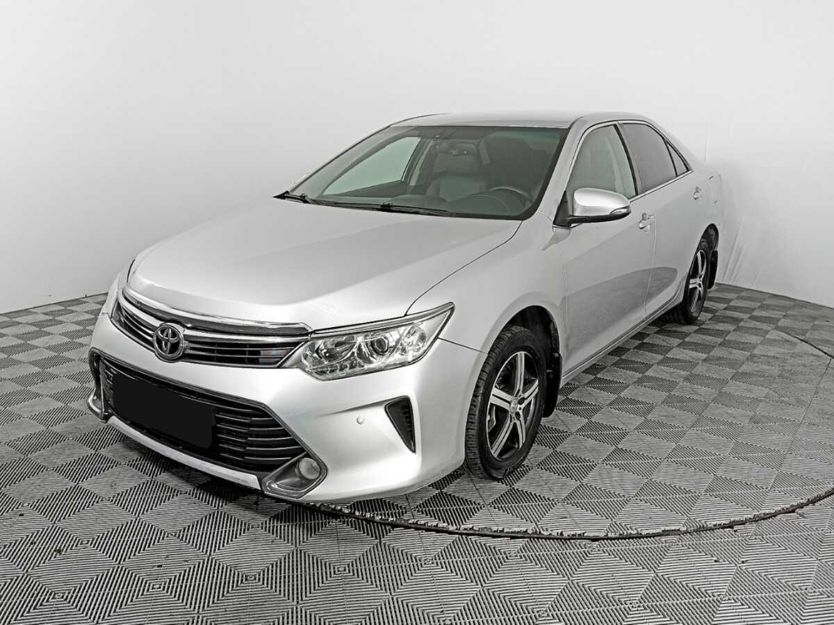 Toyota Camry с пробегом — 2015 год. Фото: #0
