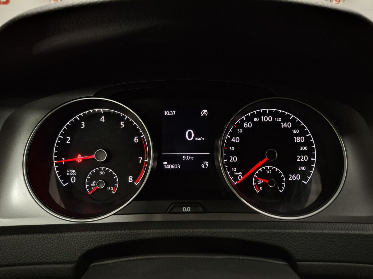 Volkswagen Golf с пробегом — 2013 год. Фото: #11