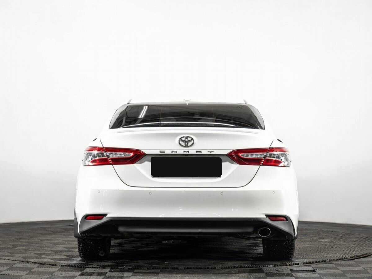 Toyota Camry с пробегом — 2022 год. Фото: #4