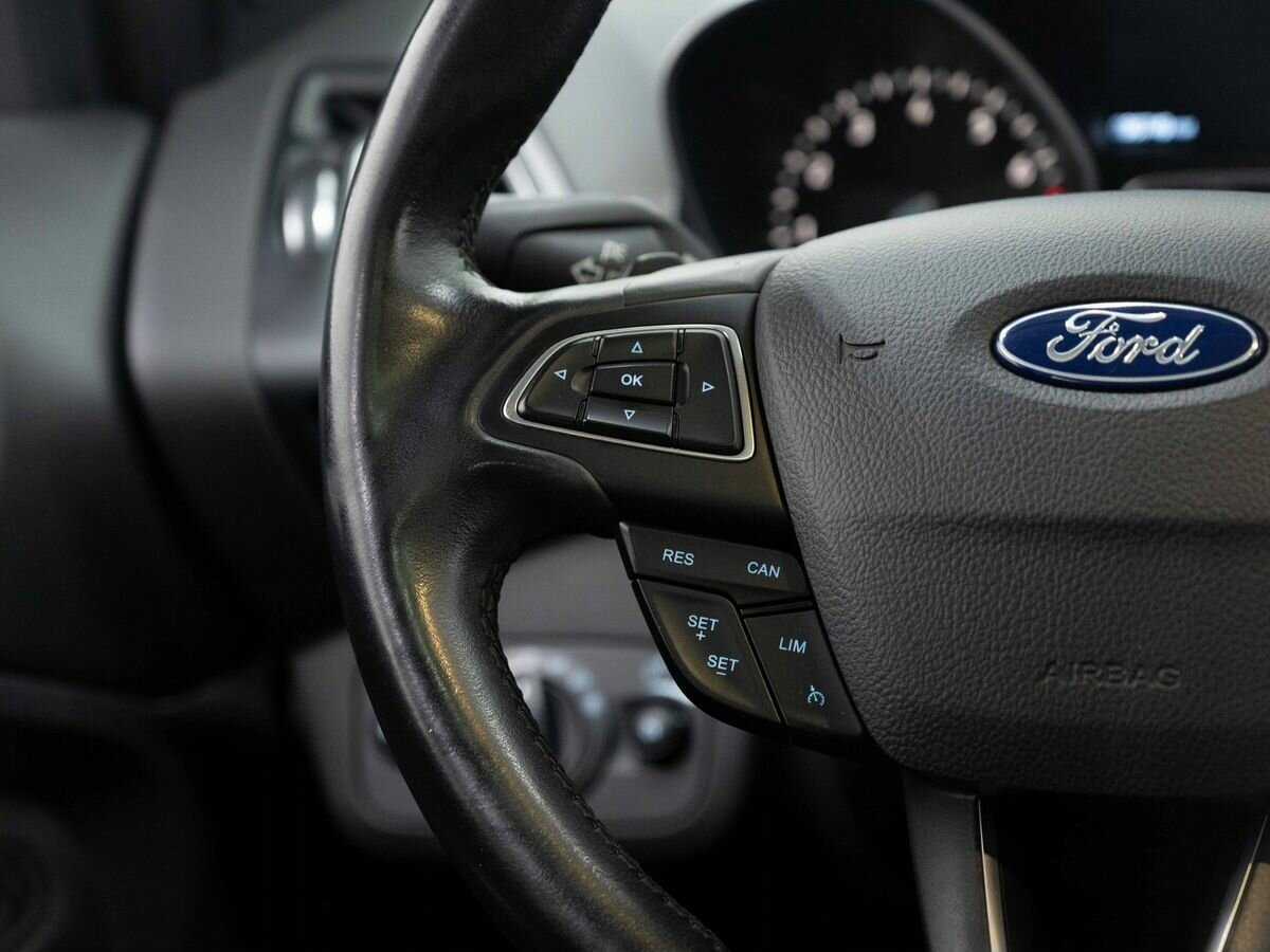 Ford Kuga с пробегом — 2017 год. Фото: #14