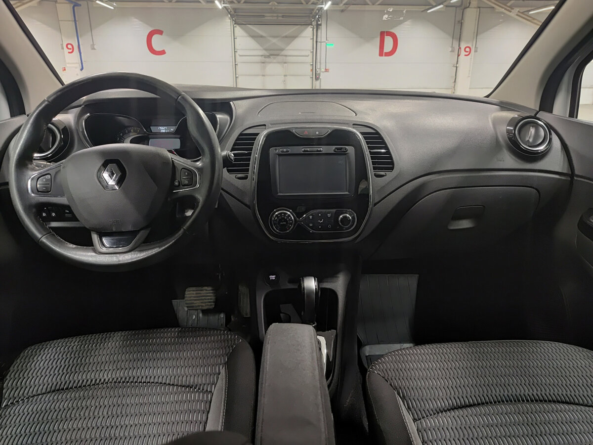 Renault Kaptur с пробегом — 2017 год. Фото: #13