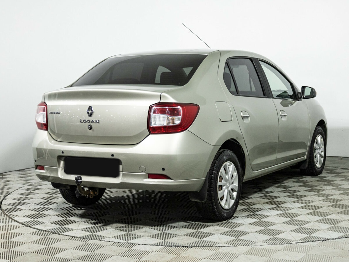 Renault Logan с пробегом — 2014 год. Фото: #4