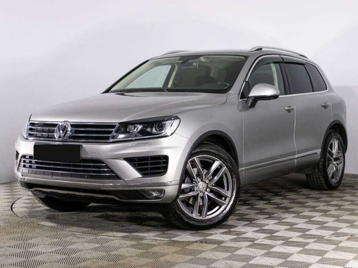 Volkswagen Touareg с пробегом — 2015 год. Фото: #0