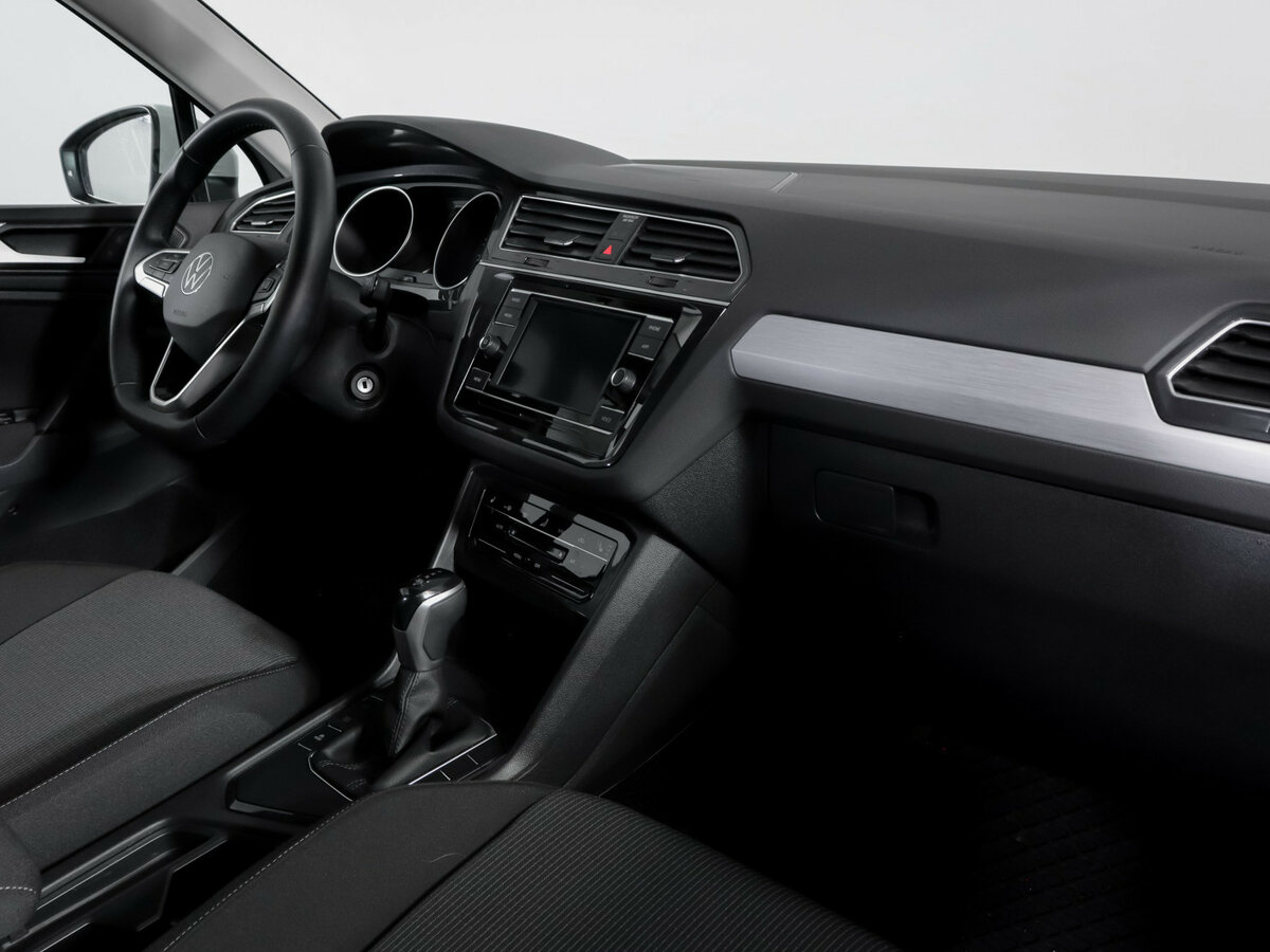 Volkswagen Tiguan с пробегом — 2021 год. Фото: #8