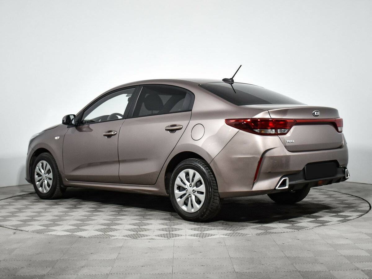 Kia Rio с пробегом — 2020 год. Фото: #5