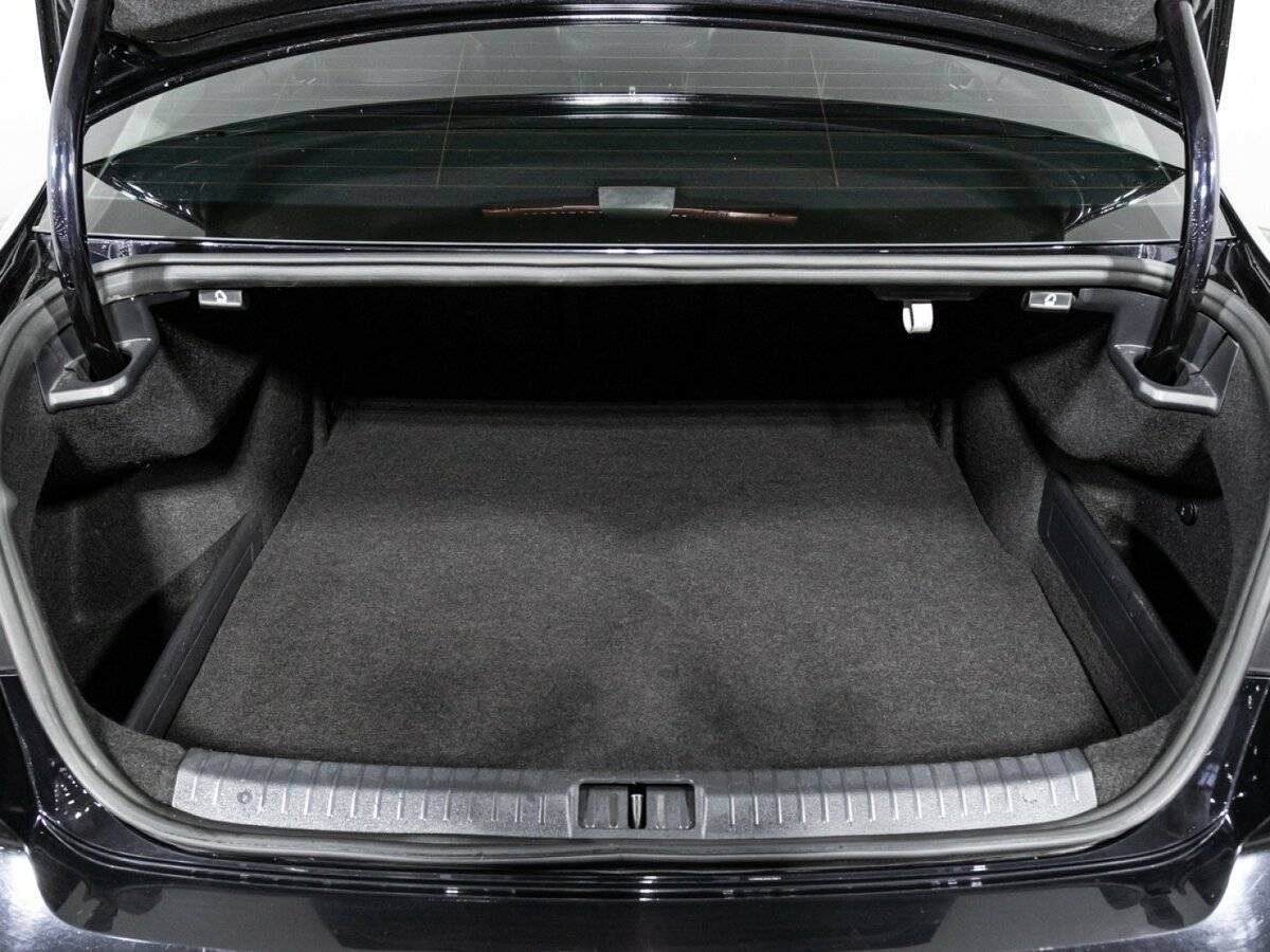 Volkswagen Passat с пробегом — 2016 год. Фото: #21