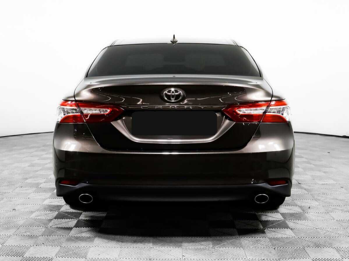 Toyota Camry с пробегом — 2020 год. Фото: #5