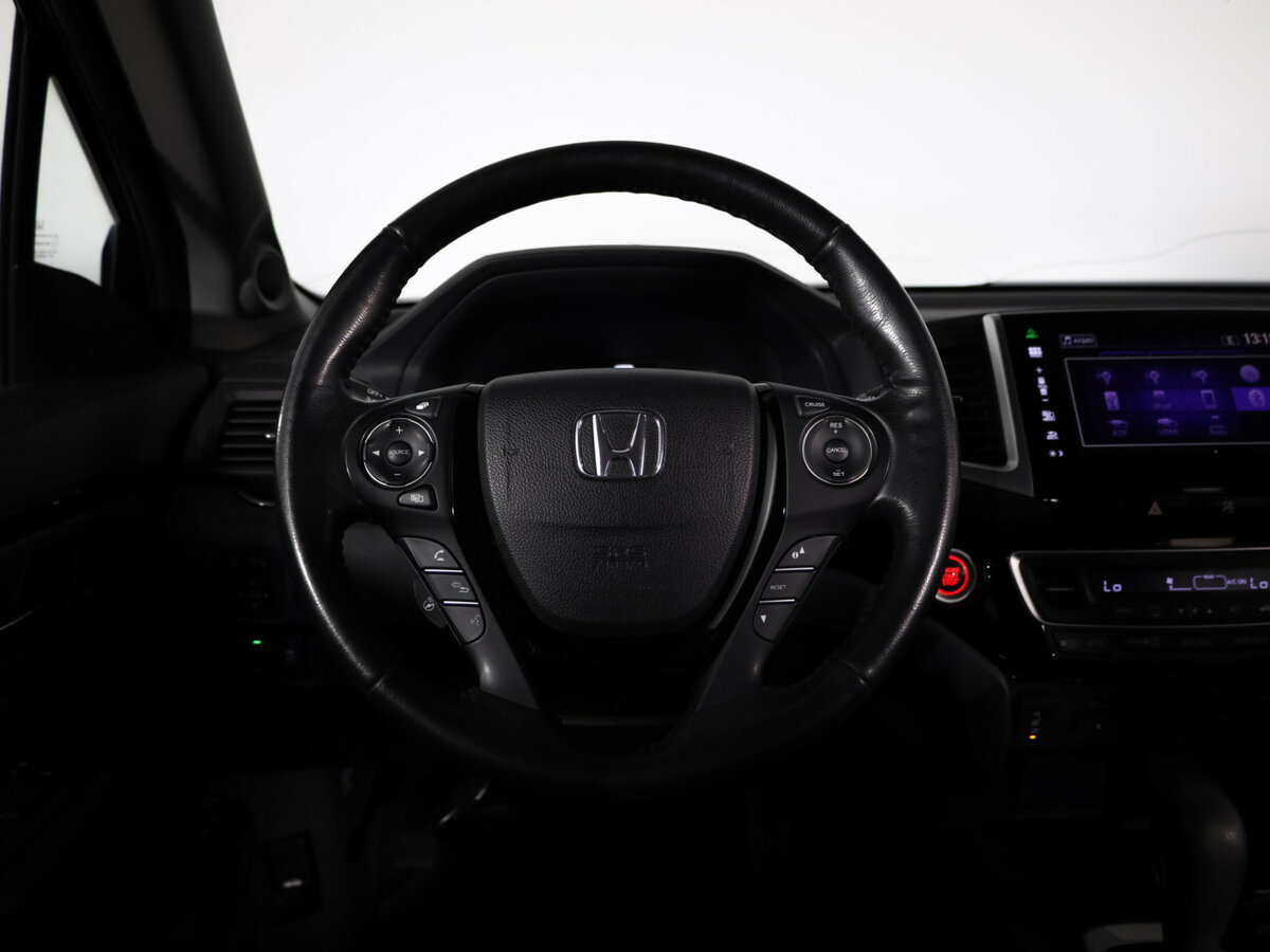 Honda Pilot с пробегом — 2016 год. Фото: #9