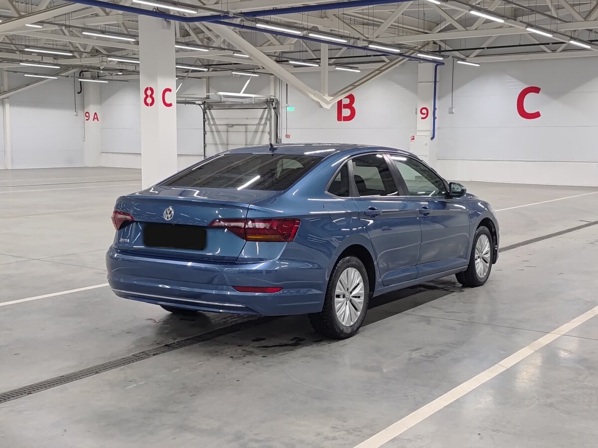 Volkswagen Jetta с пробегом — 2019 год. Фото: #4